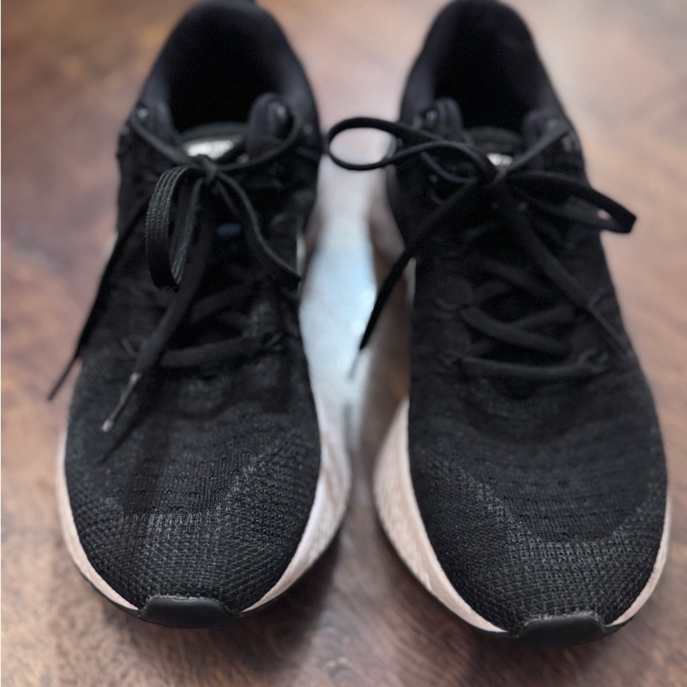 Nike Black infinity flyknit 2 running shoes women size 6